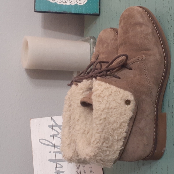 HUSH PUPPIES SZ 8 - Picture 2 of 6